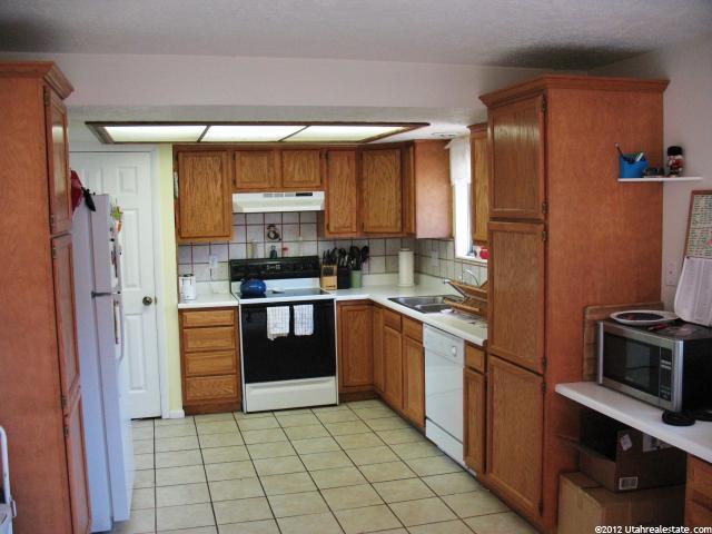 181 E 650 S, Kaysville, UT 84037 — photo 8
