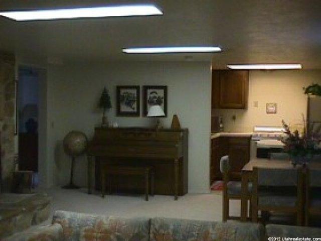 724 Sheringham Ct, Farmington, UT 84025 — photo 3