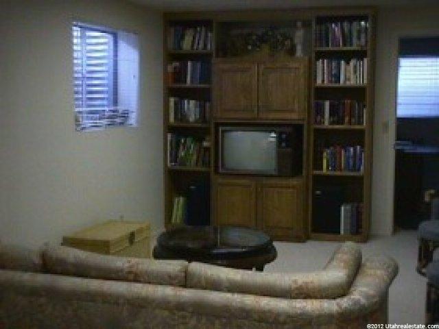 724 Sheringham Ct, Farmington, UT 84025 — photo 4