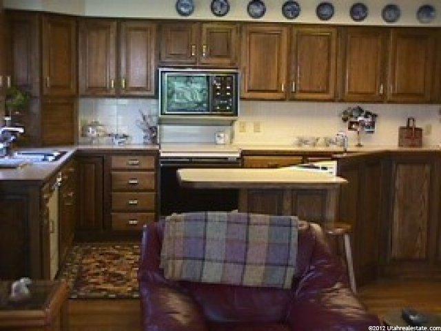 724 Sheringham Ct, Farmington, UT 84025 — photo 6