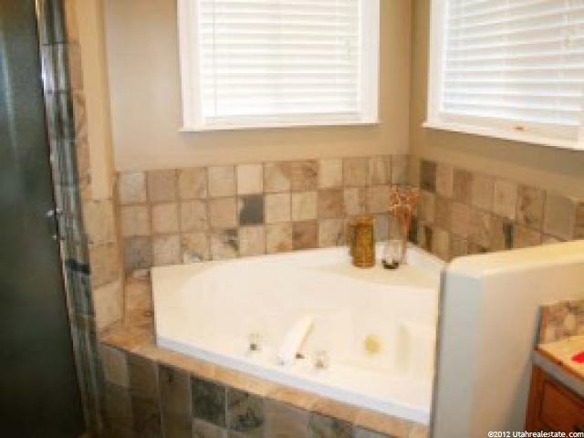 720 W 3500 N, Pleasant View, UT 84414 — photo 8