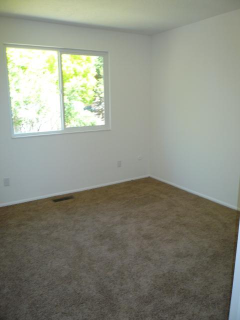 348 E 1140 N, Logan, UT 84321 — photo 8