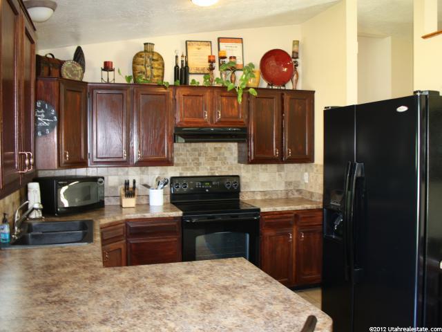 1434 N Ash Dr, Layton, UT 84040 — photo 3