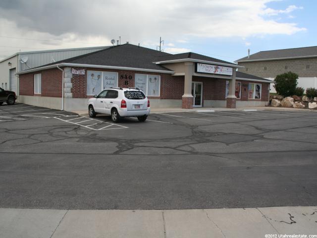540 W Antelope Dr S, Clearfield, UT 84015 — photo 2