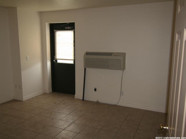 540 W Antelope Dr S, Clearfield, UT 84015 — photo 3