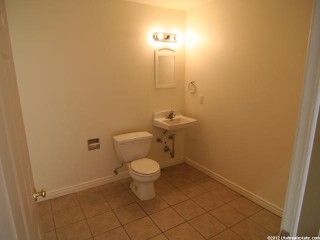 540 W Antelope Dr S, Clearfield, UT 84015 — photo 6