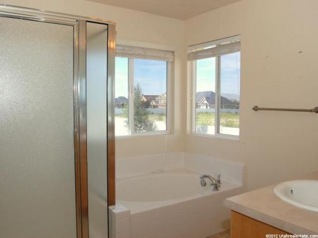 1914 S Bluff Ridge Dr, Syracuse, UT 84075 — photo 5