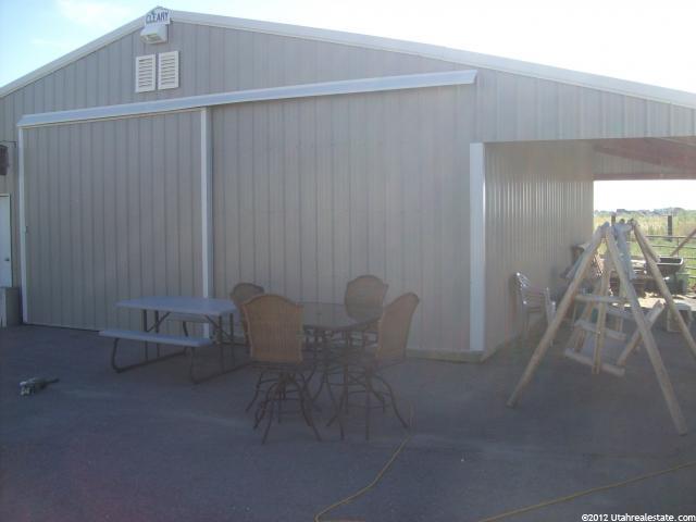 2433 N 3125 W, Clinton, UT 84015 — photo 4