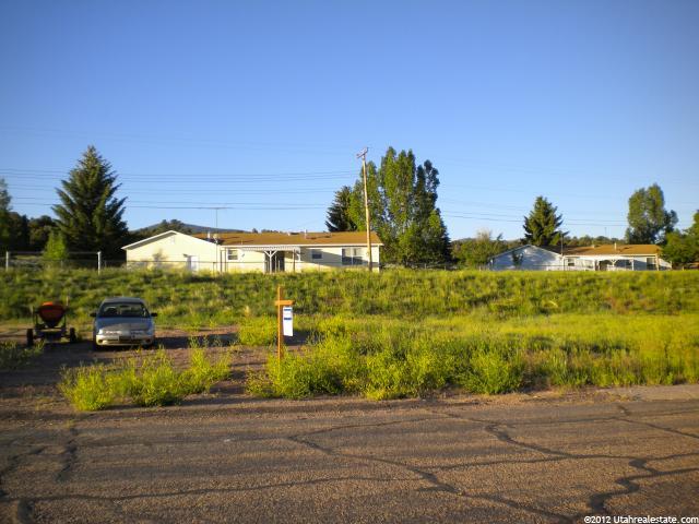 104 1st Ave #17, Dutch John, UT 84023 — photo 2