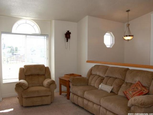 2243 N 2225 W, Clinton, UT 84015 — photo 2