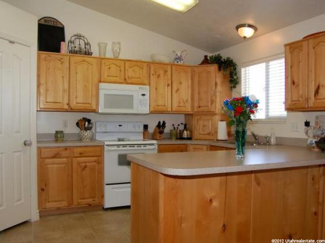 2243 N 2225 W, Clinton, UT 84015 — photo 4