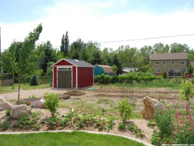 335 N 100 E, Farmington, UT 84025 — photo 12