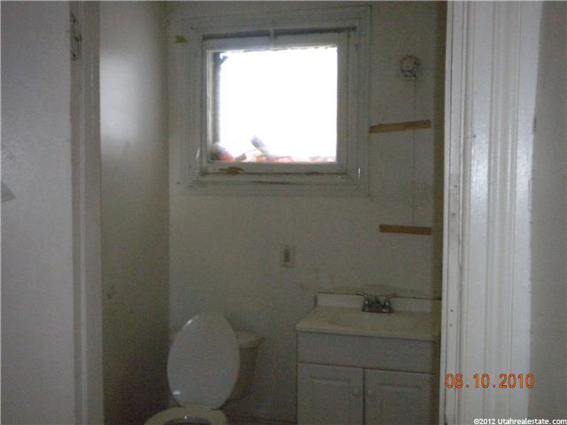 2419 S Monroe Blvd E, Ogden, UT 84401 — photo 8
