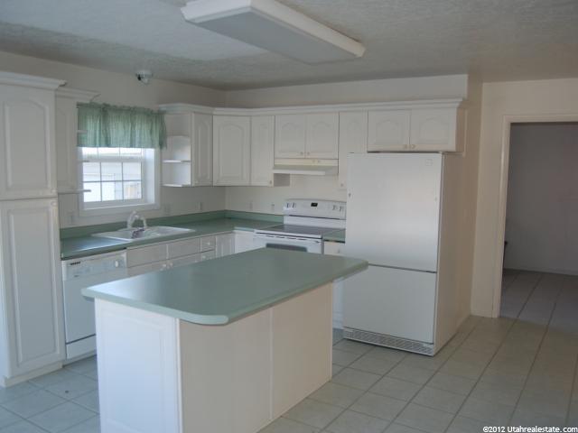 1308 S 2500 W, Vernal, UT 84078 — photo 6