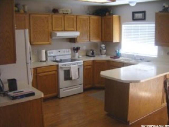 2244 N 850 W, Clinton, UT 84015 — photo 2