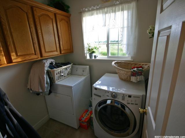 88 S 1030 E, Hyrum, UT 84319 — photo 10