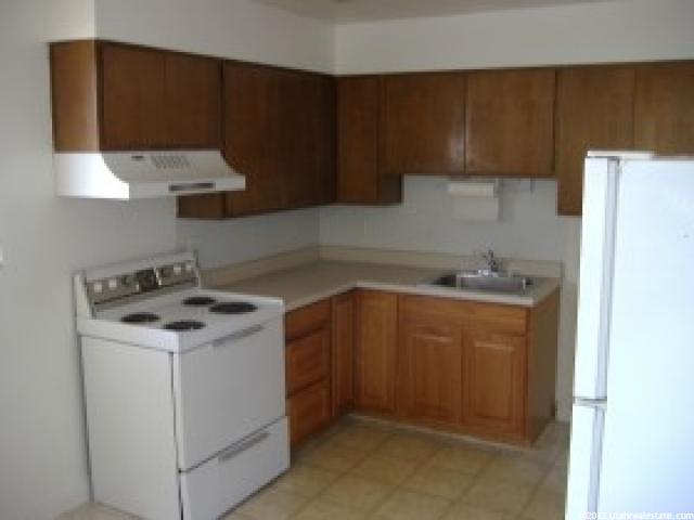 121 Mill Rd S, Layton, UT 84041 — photo 2