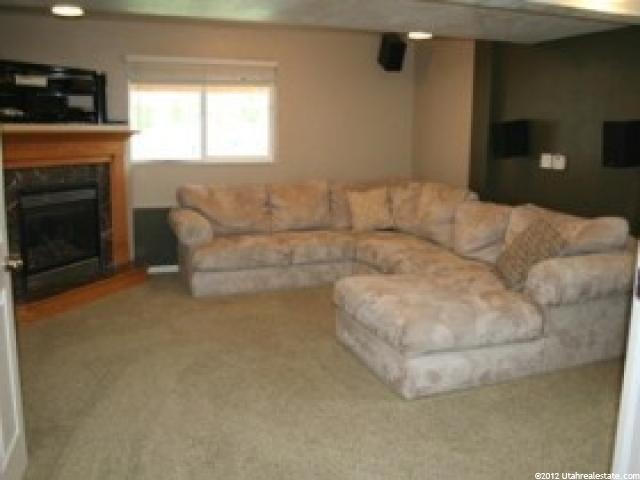 2877 W 2175 N, Clinton, UT 84015 — photo 11