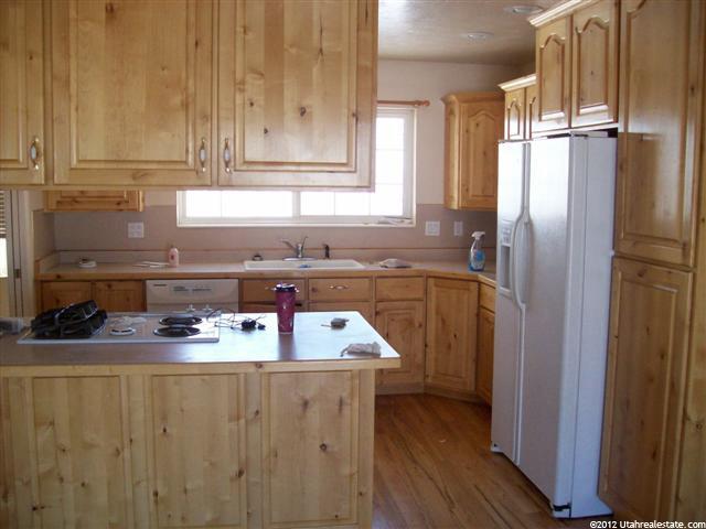 269 S 3500 E, Roosevelt, UT 84066 — photo 4