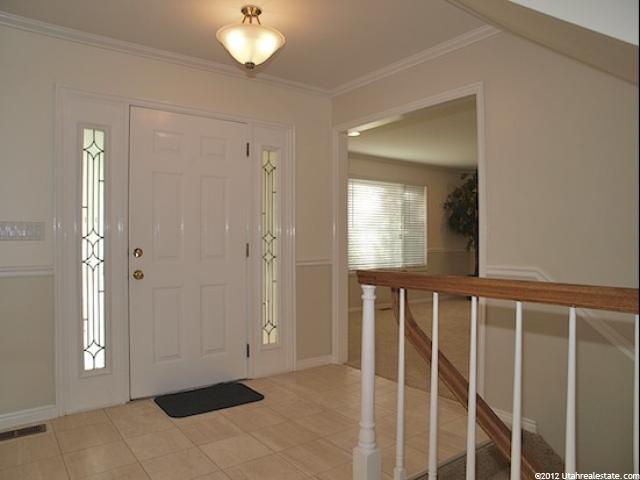 8375 S Ridge Point Rd, Sandy, UT 84093 — photo 2