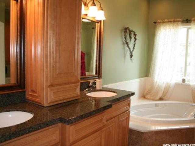 1517 Lakeview Way, Ogden, UT 84403 — photo 6