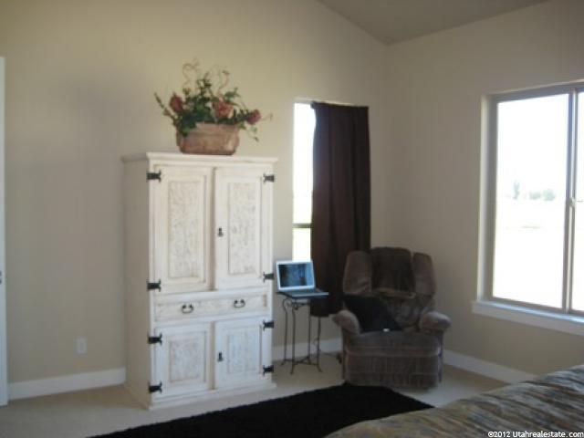388 W Paddock Ln, Kaysville, UT 84037 — photo 6