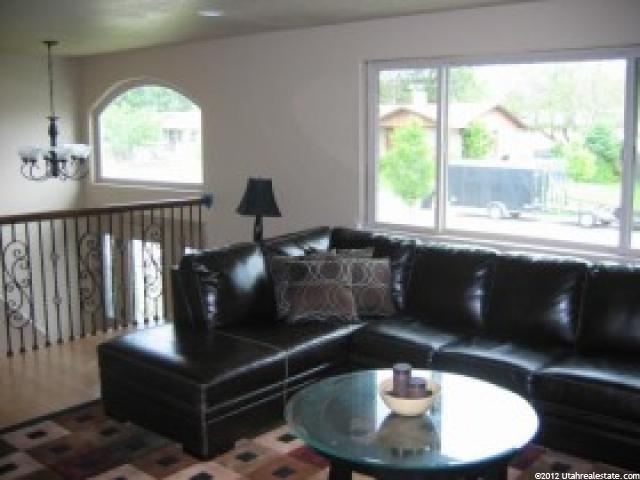 1643 N 2850 St W, Clinton, UT 84015 — photo 6
