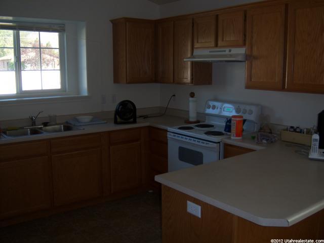 135 N Wall Ave E, Ogden, UT 84404 — photo 3
