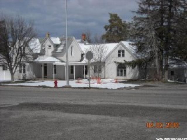 391 E Main St #1 & 2, Hyrum, UT 84319 — photo 3