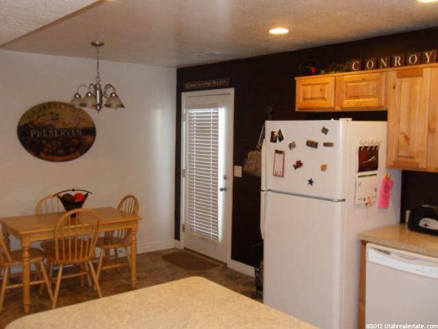 343 W 1925 N, Harrisville, UT 84414 — photo 7