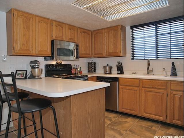 625 E Downing St S, Midvale, UT 84047 — photo 5