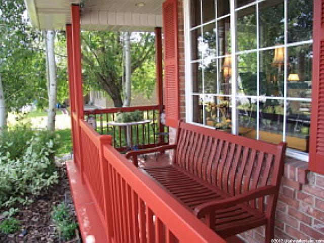 946 W 1850 N, West Bountiful, UT 84010 — photo 2