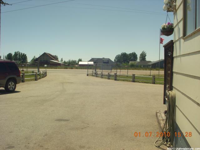 3394 N 2000 W, Farr West, UT 84404 — photo 7