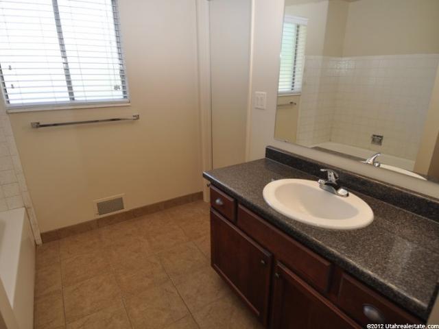 4367 S Gordon Ln, Murray, UT 84107 — photo 8