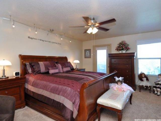 933 W 4000 N, Pleasant View, UT 84414 — photo 7