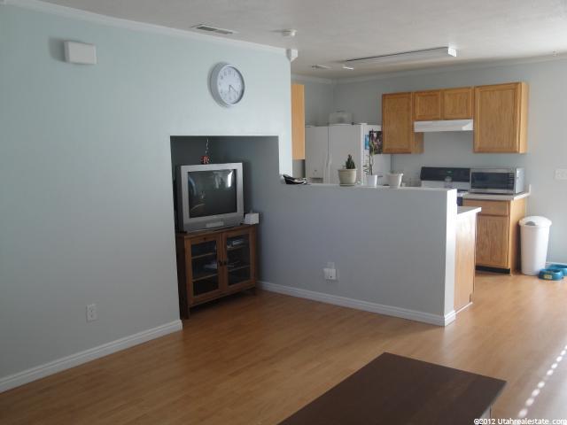 1999 N 2225 W, Clinton, UT 84015 — photo 9
