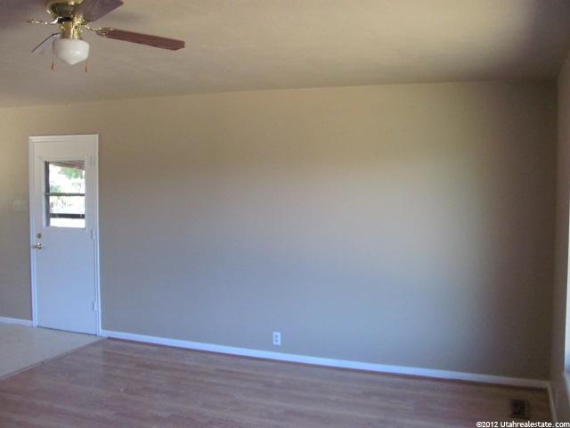 484 E Mary Rose Dr S, Murray, UT 84107 — photo 2