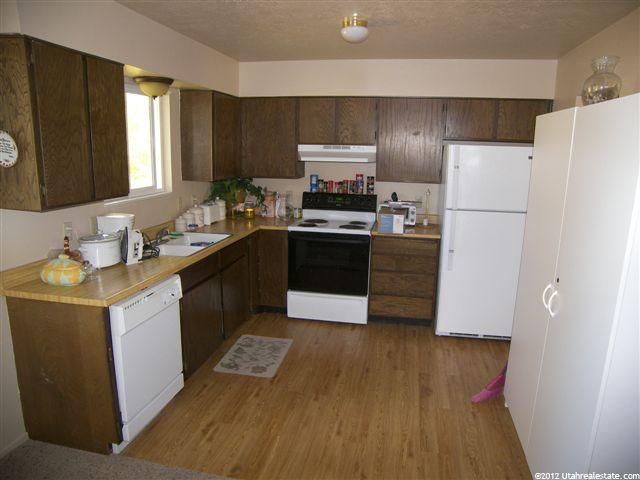 361 E Main, Grantsville, UT 84029 — photo 4