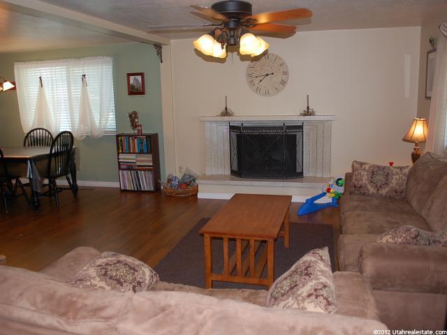 375 N 200 E, Farmington, UT 84025 — photo 2