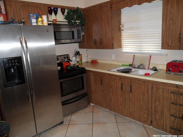 9065 S 260 E, Sandy, UT 84070 — photo 2