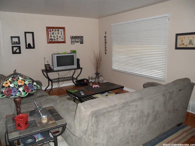 9065 S 260 E, Sandy, UT 84070 — photo 3