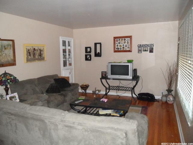 9065 S 260 E, Sandy, UT 84070 — photo 4
