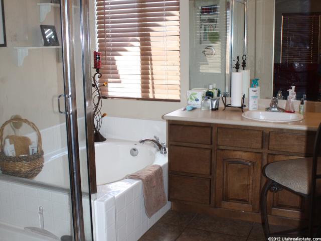6161 S 1375 E, South Ogden, UT 84405 — photo 11