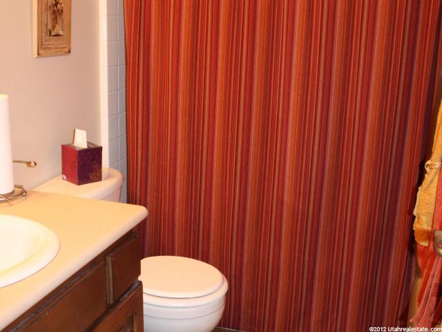 6161 S 1375 E, South Ogden, UT 84405 — photo 12
