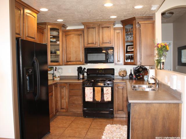 6161 S 1375 E, South Ogden, UT 84405 — photo 4