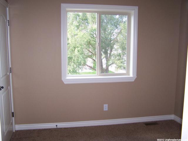 121 S West Gate Ln, Ogden, UT 84404 — photo 8