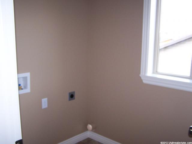 121 S West Gate Ln, Ogden, UT 84404 — photo 10