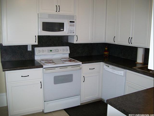 3718 S 5100 W, West Haven, UT 84401 — photo 2