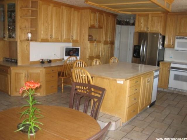 974 E 300 N, Hyde Park, UT 84318 — photo 3