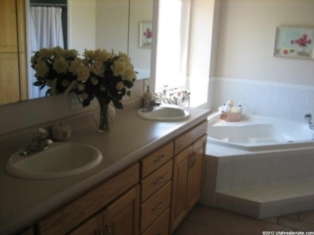 974 E 300 N, Hyde Park, UT 84318 — photo 10